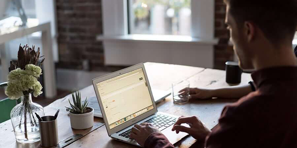 Visual Identity Management Tools for Top Creators